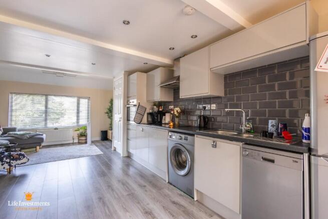 Kitchen-Diner-Lounge