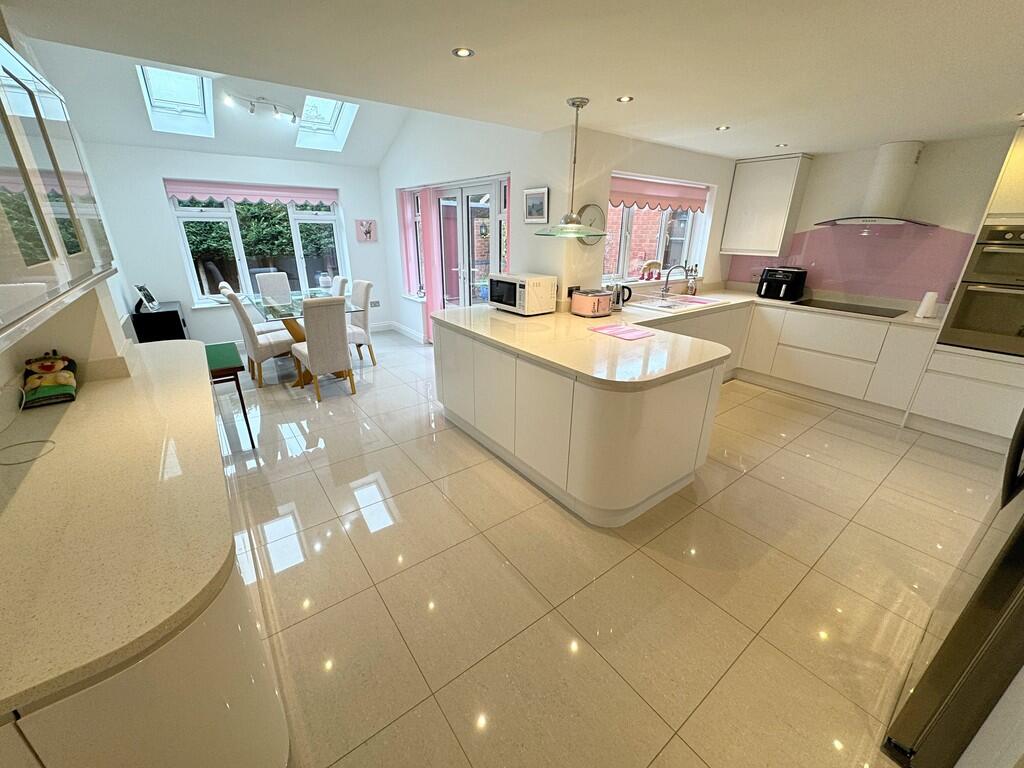 Frost Road, Ledbury photo 2