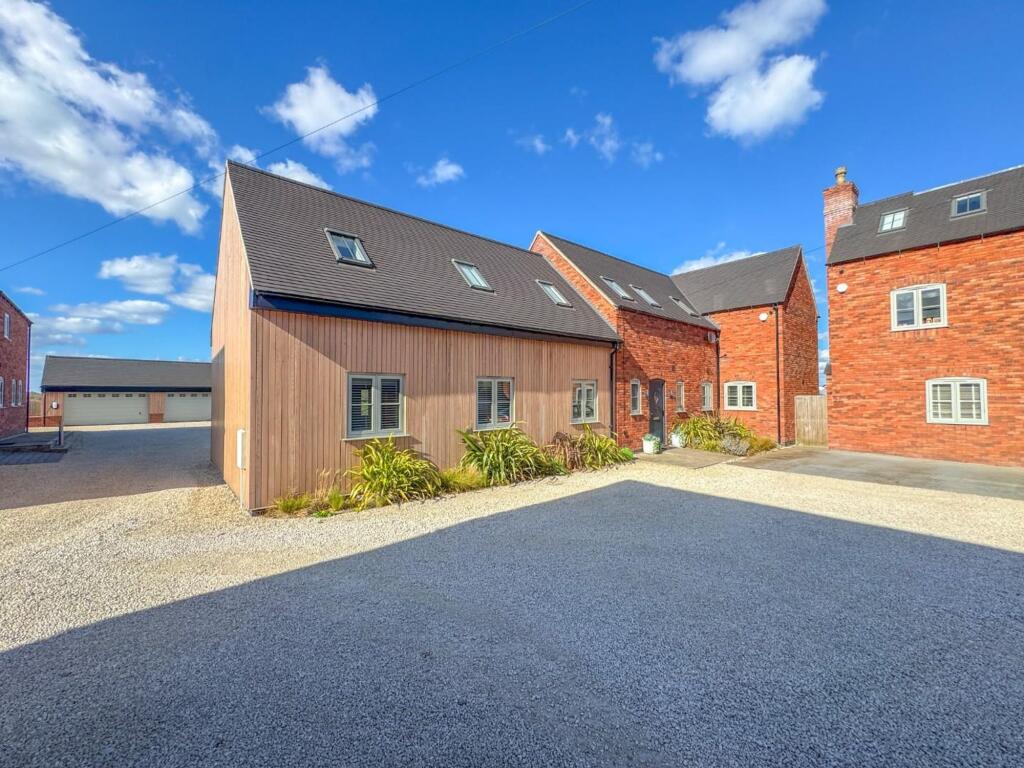 Ratcliffe Road, Witherley, CV9 photo 2
