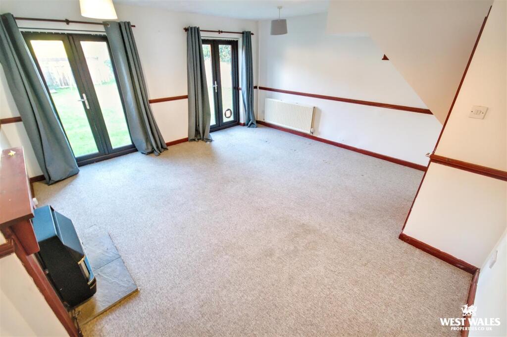 Honeyborough Grove, Neyland, Milford Haven photo 3