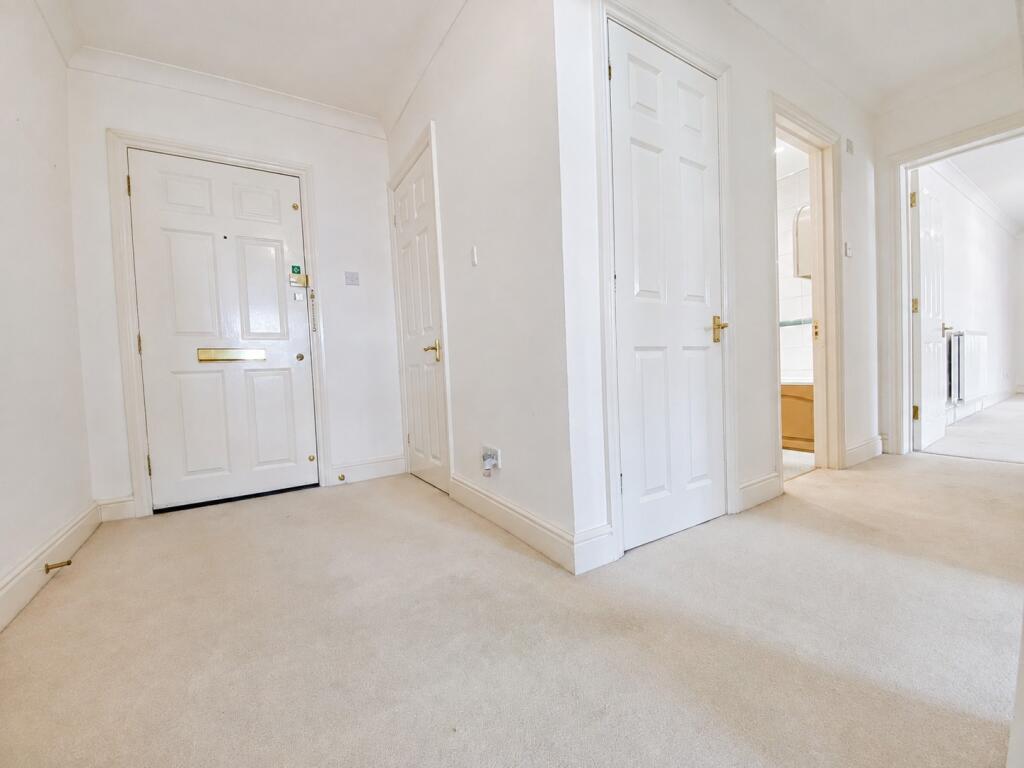 Apartment in Guildford - More