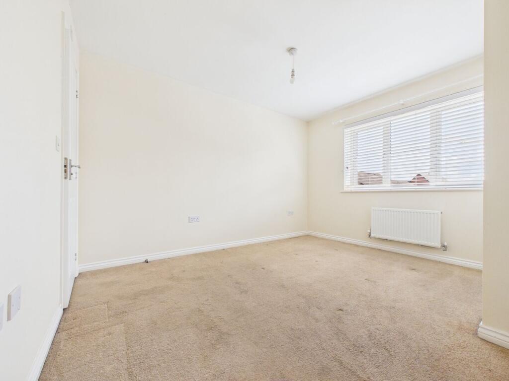 House in Newport - View 5
