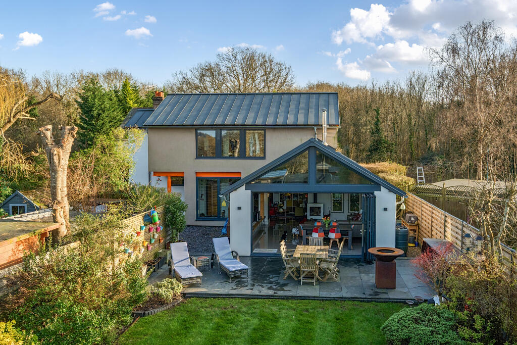 Main image of property: Masons Bridge Road, Redhill, RH1