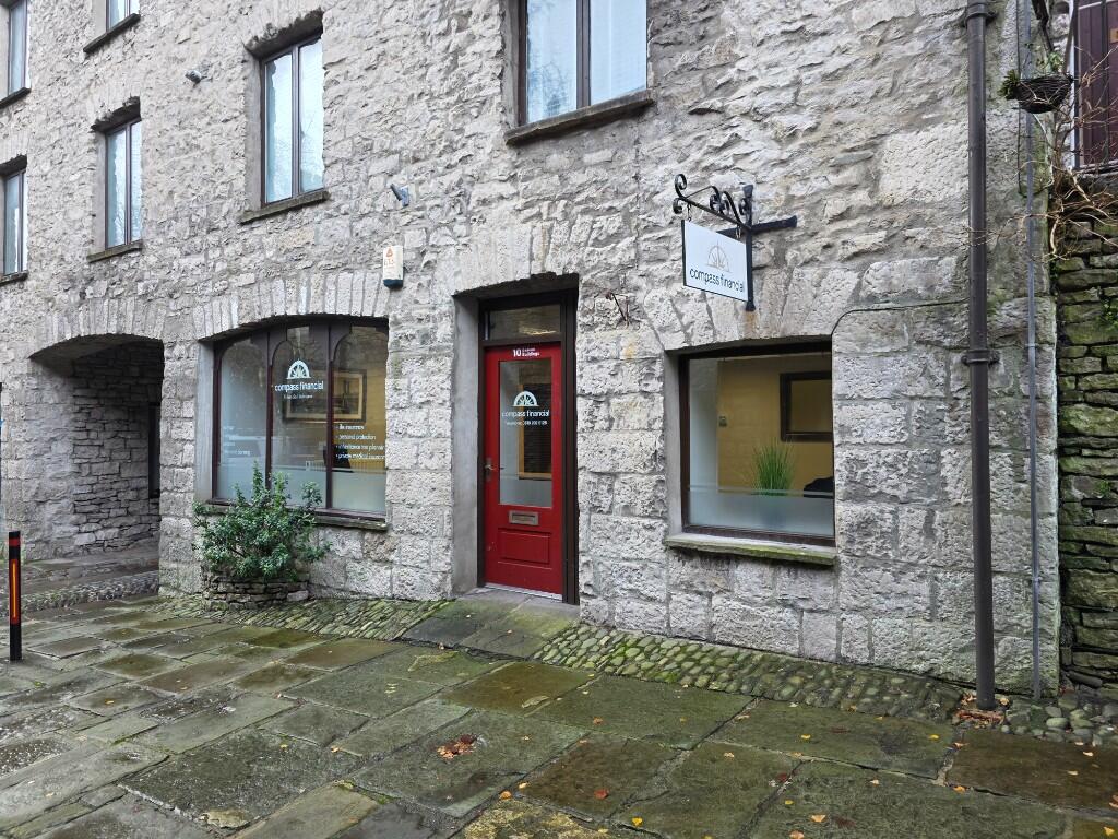 Main image of property: 10 Beacon Buildings, Yard 23 Stramongate, Kendal, Cumbria LA9 4BH