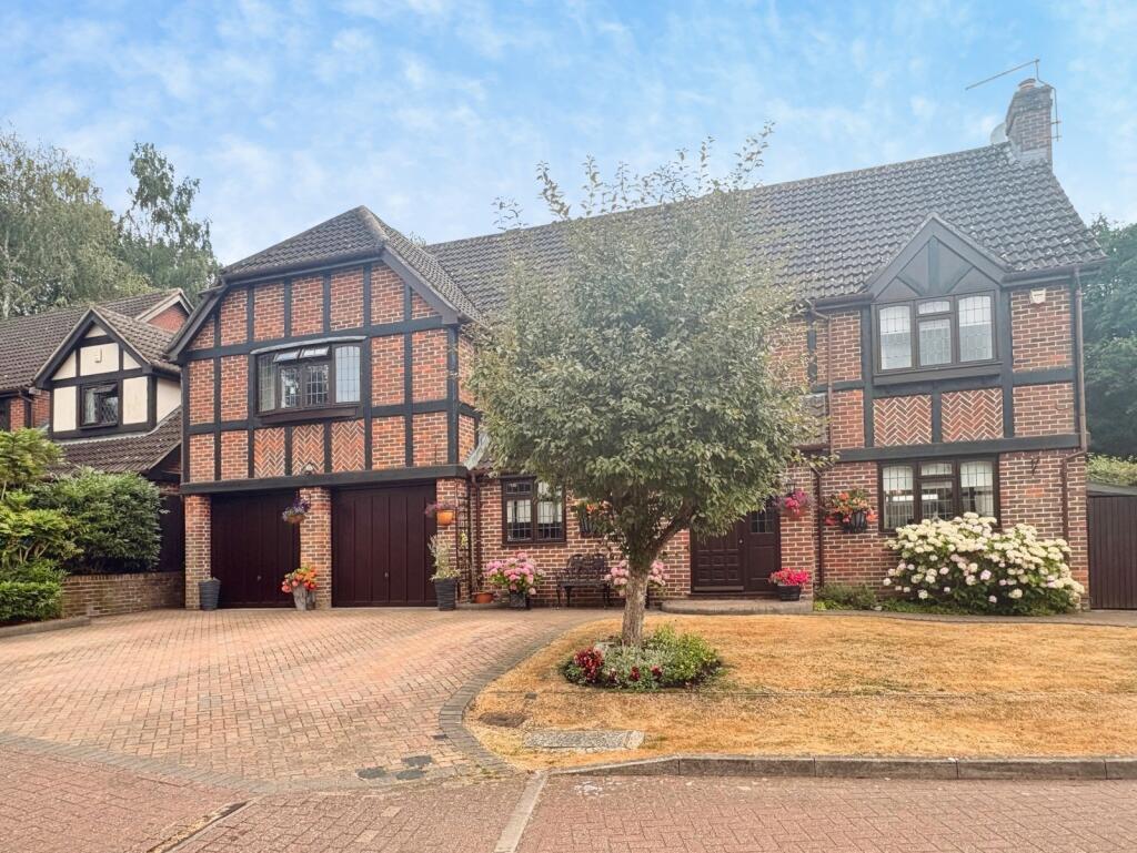 Main image of property: Catesby Gardens, Yateley, Hampshire
