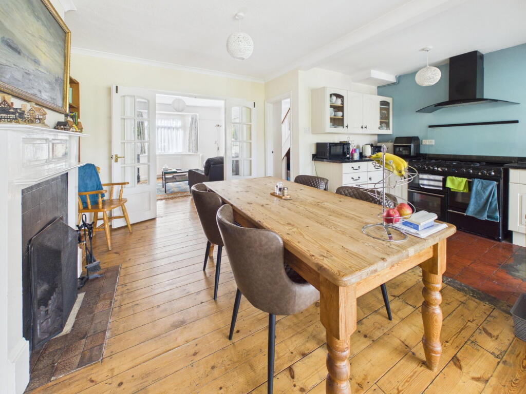 House in Adur, Shoreham-by-Sea - More