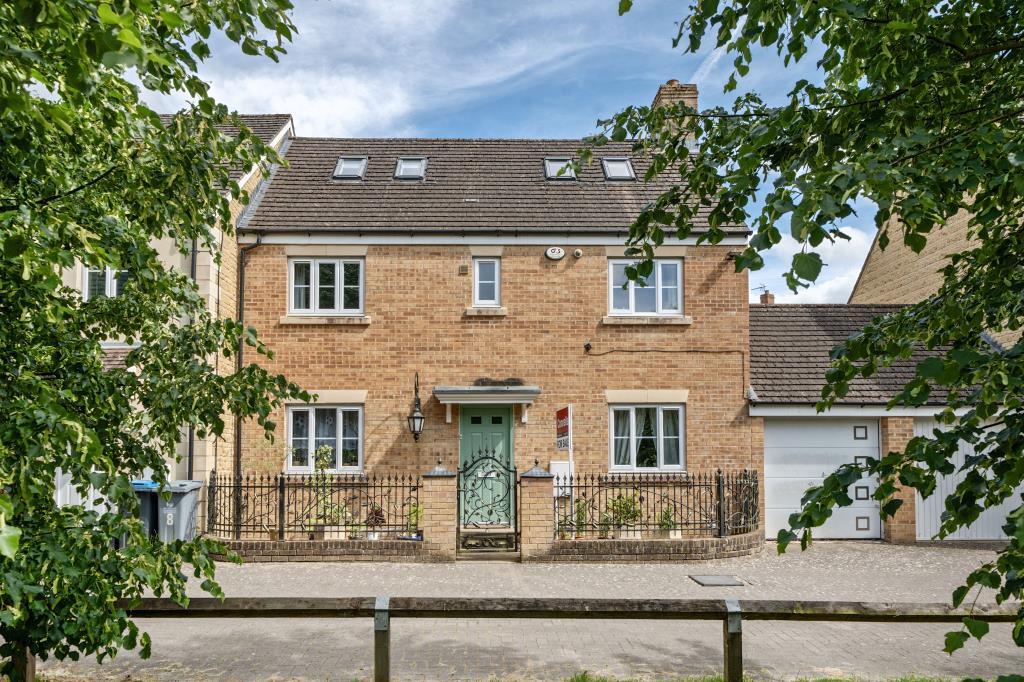 Main image of property: Witney, Oxfordshire, OX28