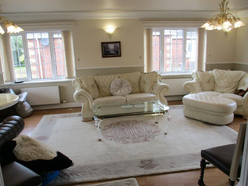 The Bungalow, Annan Road, Annan, Dumfriesshire, DG12 6PA photo 5