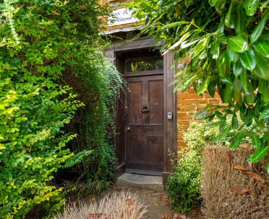 58 Upper Harlestone, Northampton photo 4