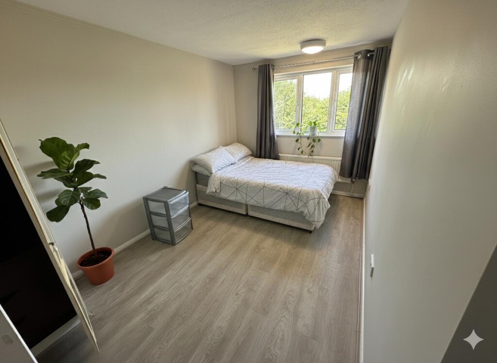 Main image of property: Room 4, St. Marys Square, Newmarket, CB8