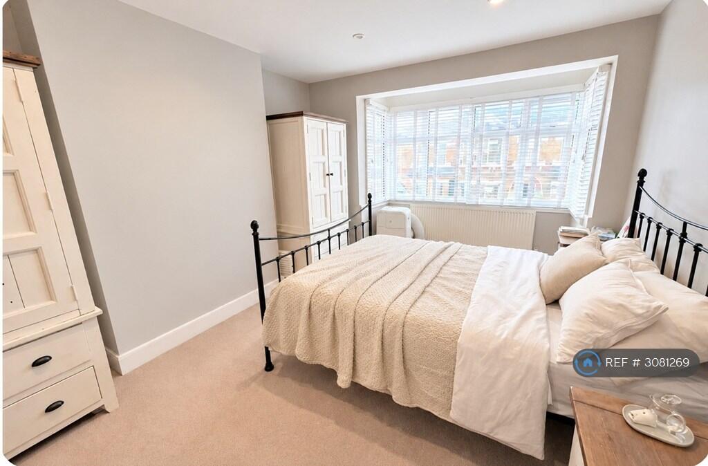 House in London - View 4