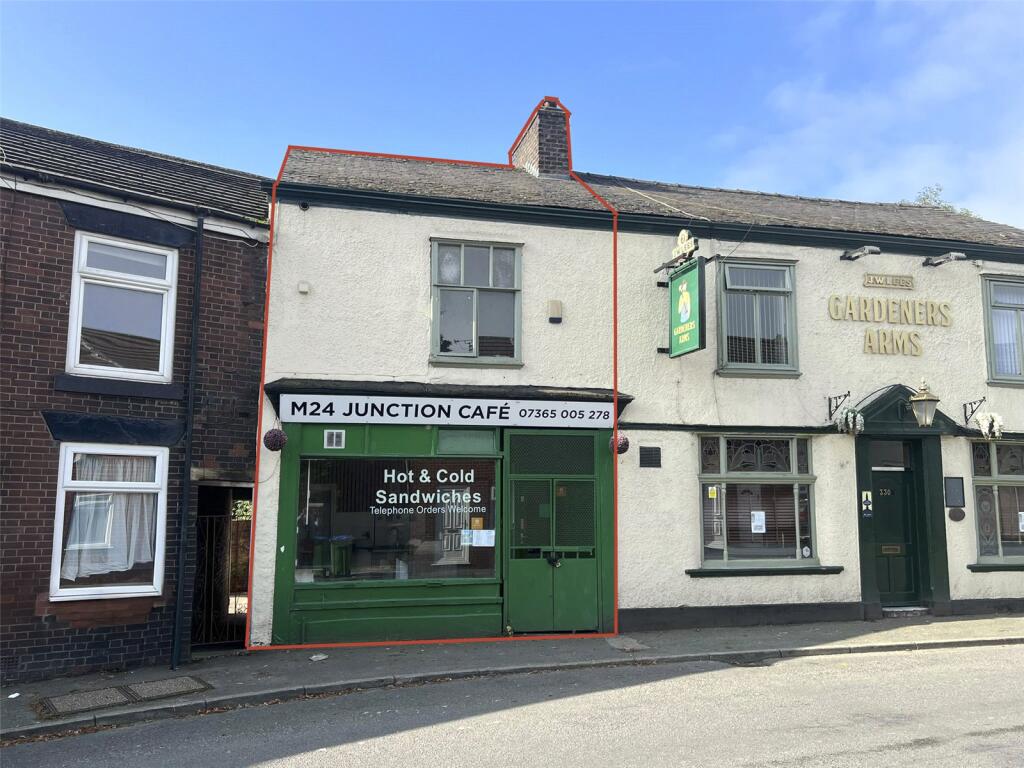 Studio house on Grimshaw Lane, Middleton, Manchester, M24, £46,000