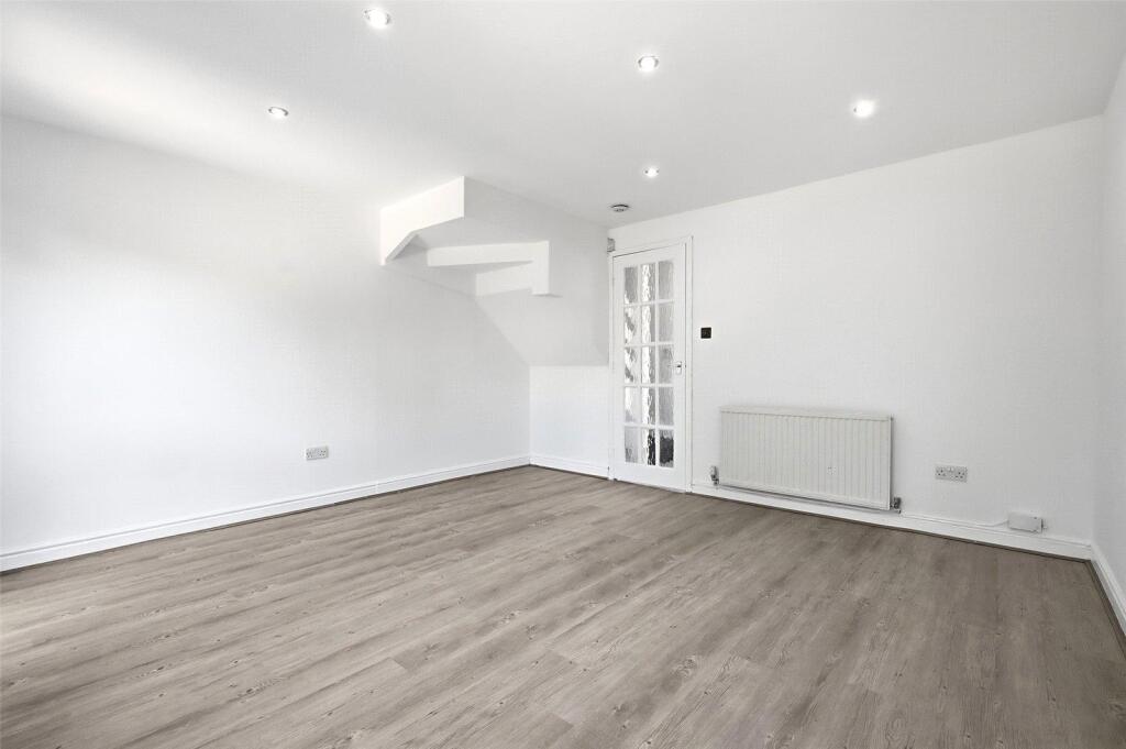 House in London - View 4