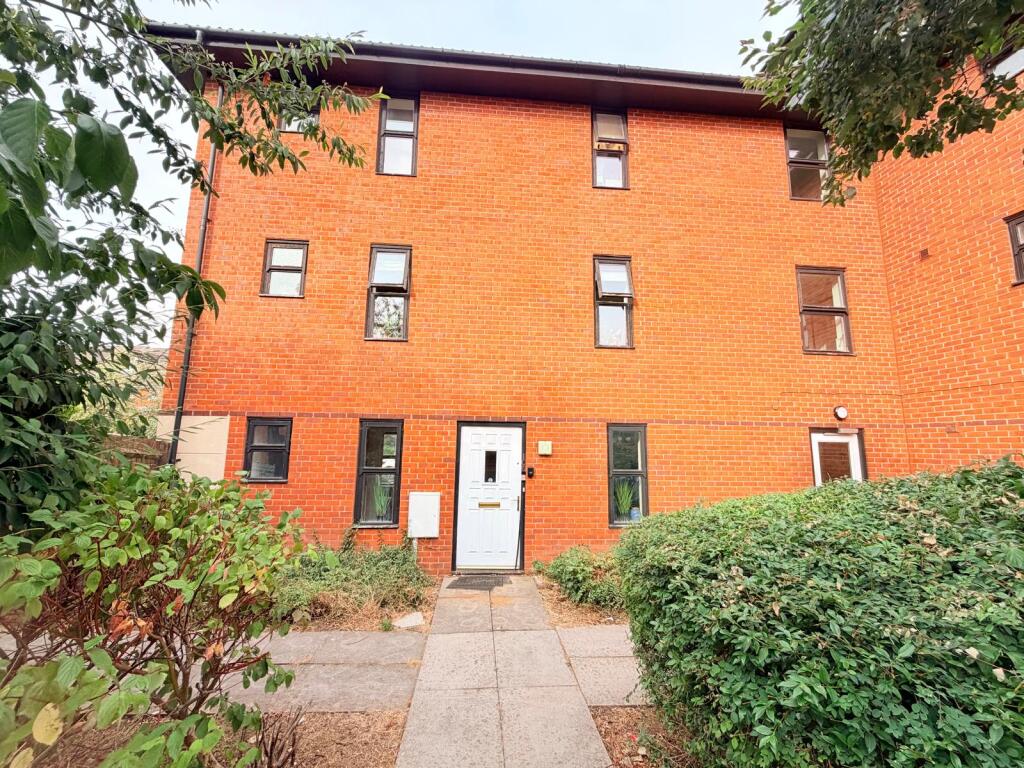 Main image of property: Portishead Drive, Tattenhoe, Milton Keynes