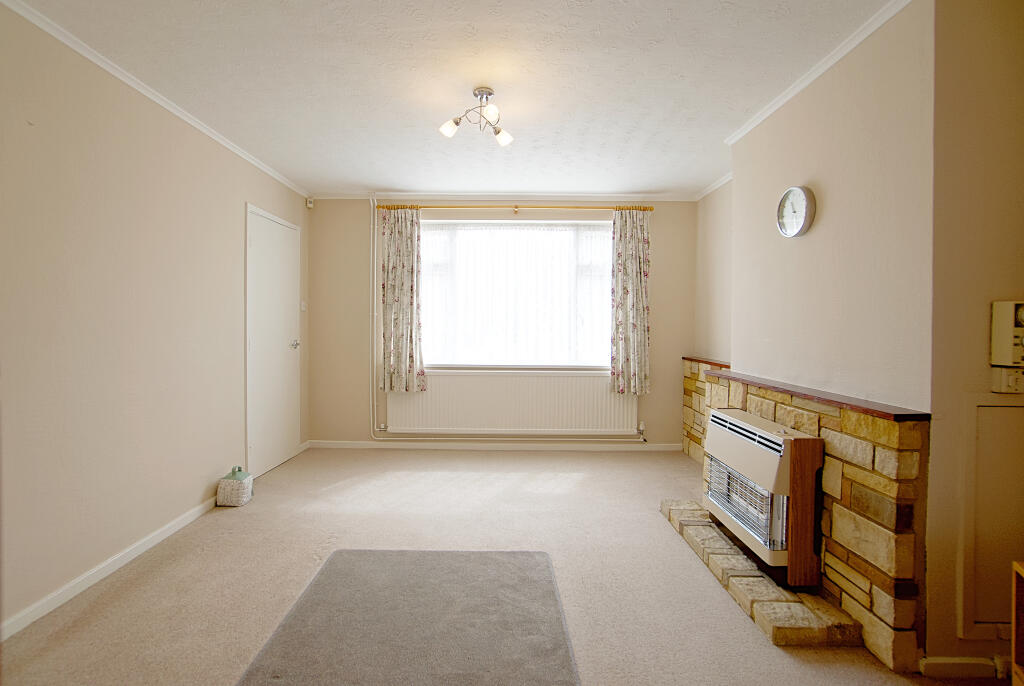 Kimble Drive | Bedford | Beds | MK41 | no upper chain photo 4
