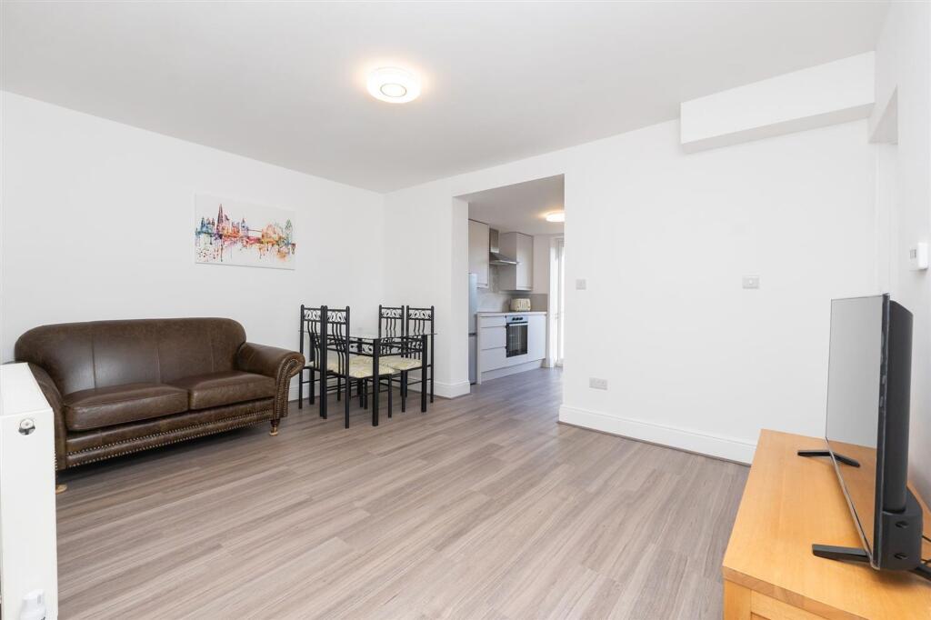 House in Bristol, Shirehampton - View 4