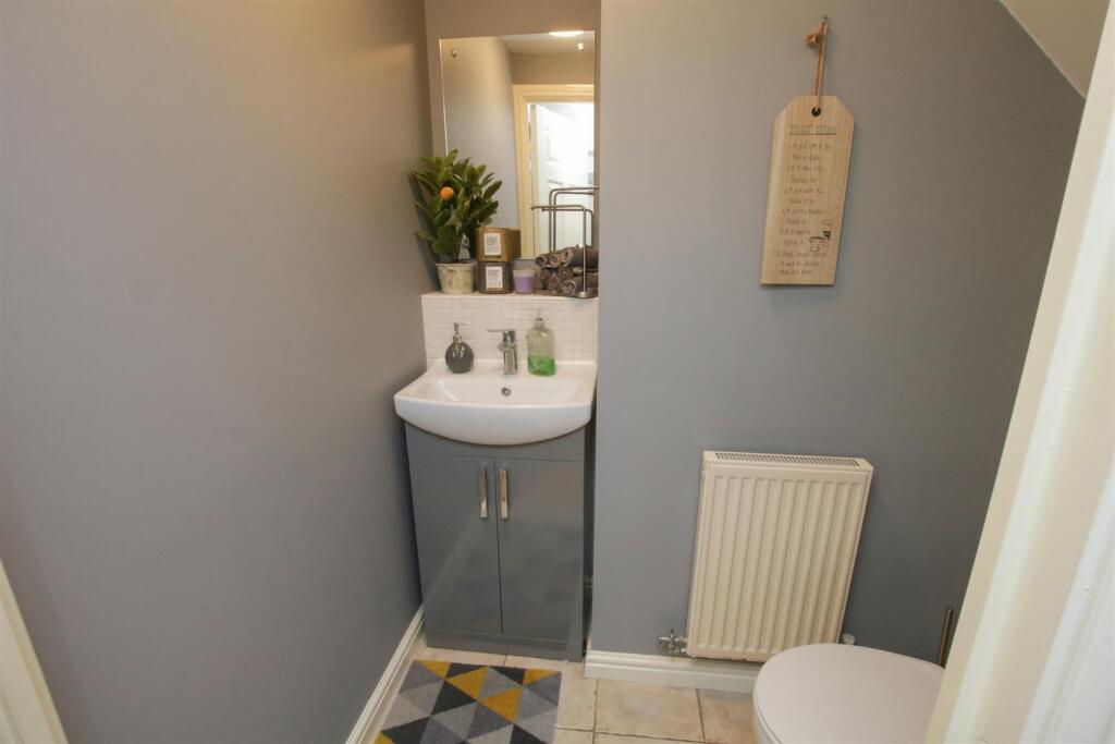 House in Doncaster, South Yorkshire - More