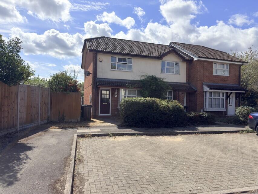 Main image of property: Sunderland Close, Woodley, Reading, Berkshire, RG5