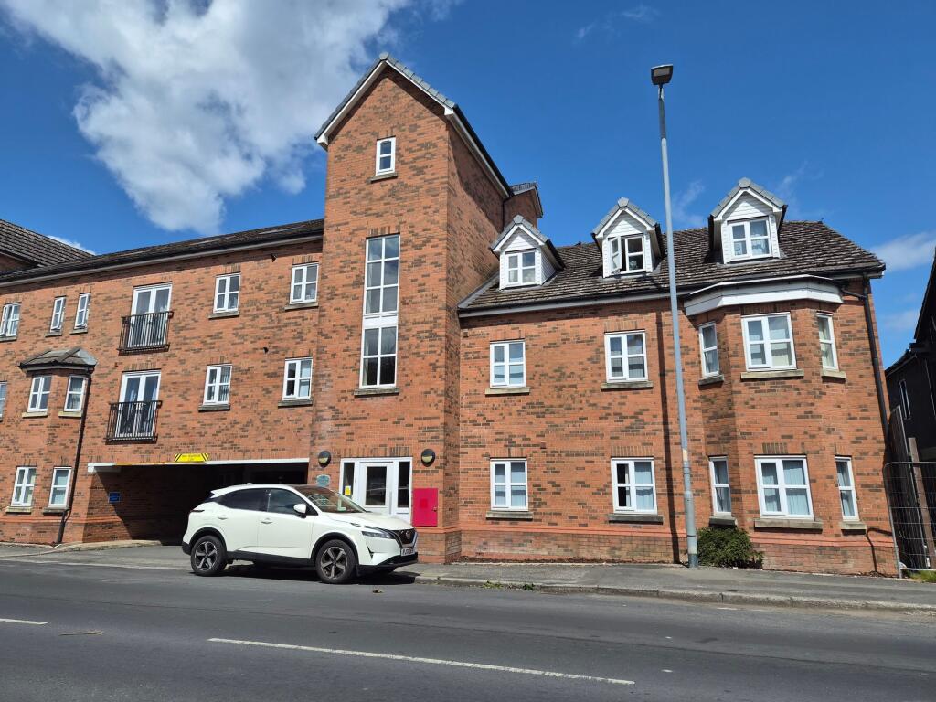 Main image of property: Kenyon Lane, Kenyon Court, M40