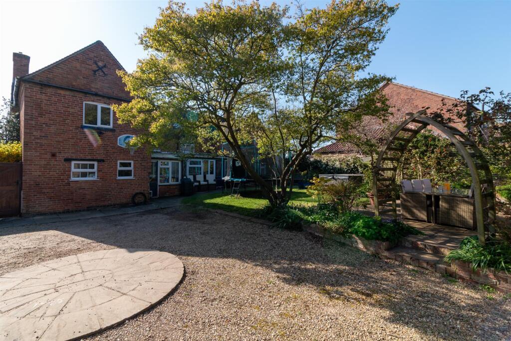 Main image of property: Main Road, Cotgrave, Nottingham