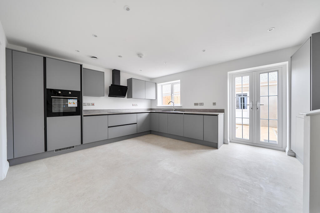 House in Dorchester - View 4