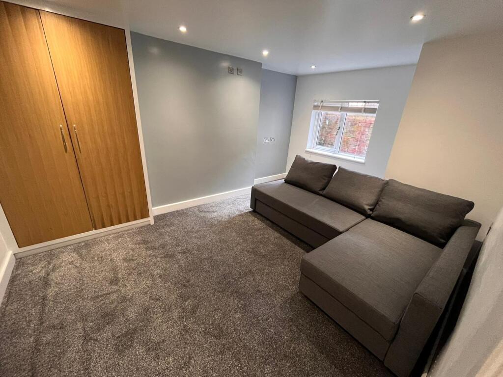 House in Leeds - View 5