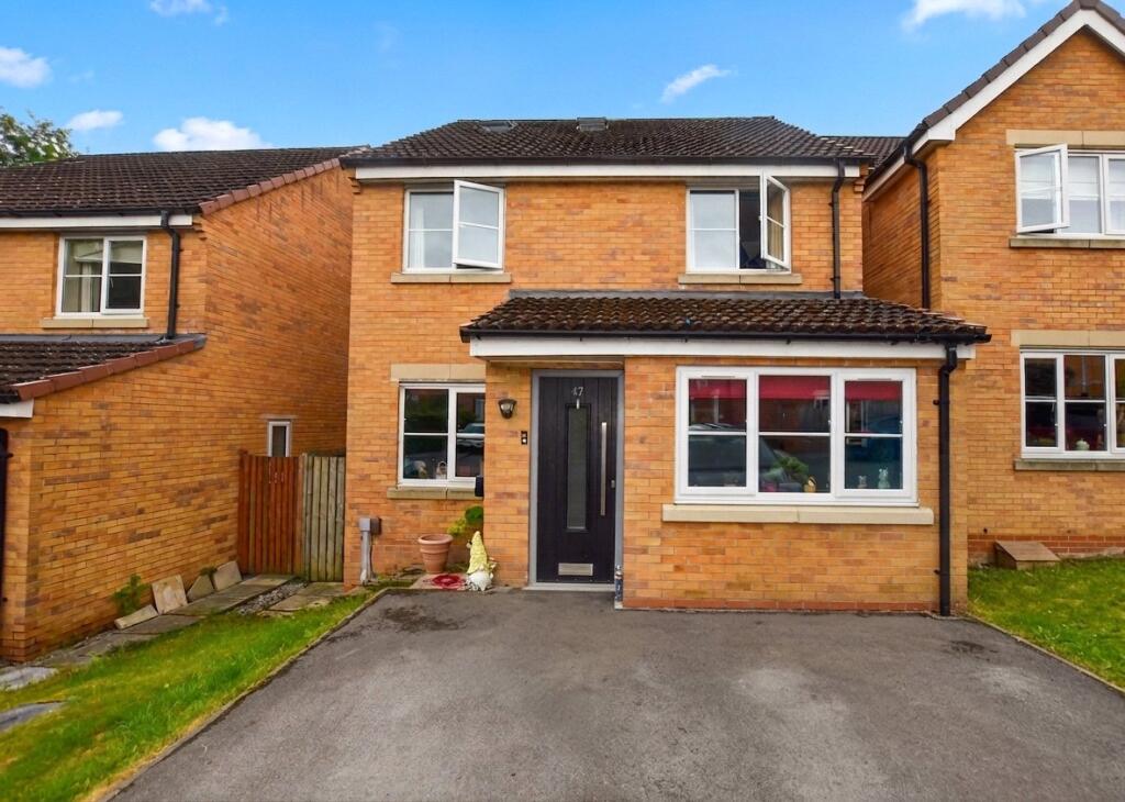Main image of property: Greenlea Close, Yeadon, Leeds, West Yorkshire