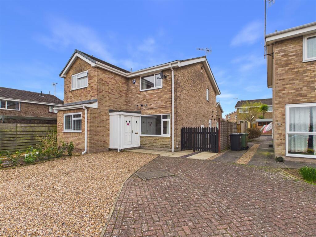 Main image of property: Ennerdale Close, Dronfield Woodhouse, Dronfield