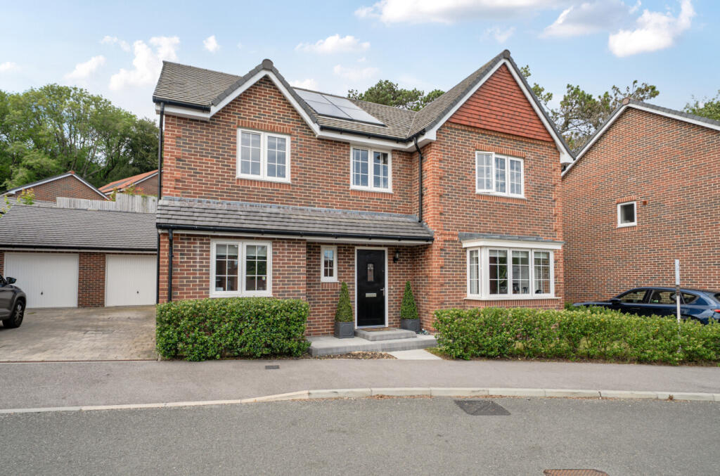 Main image of property: Walton Close, Alton, Hampshire, GU34