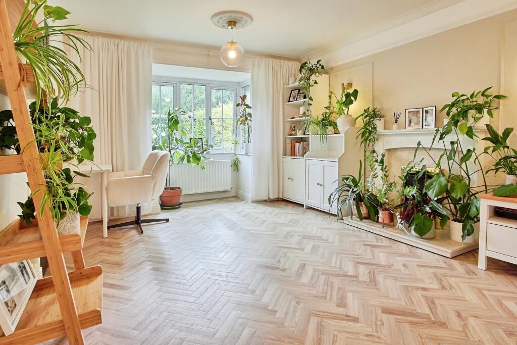 Belmont Covert, Birmingham, B31 - More