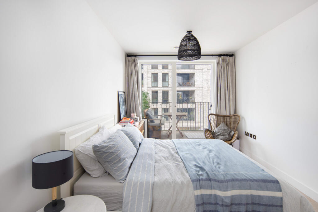 Apartment in London - More
