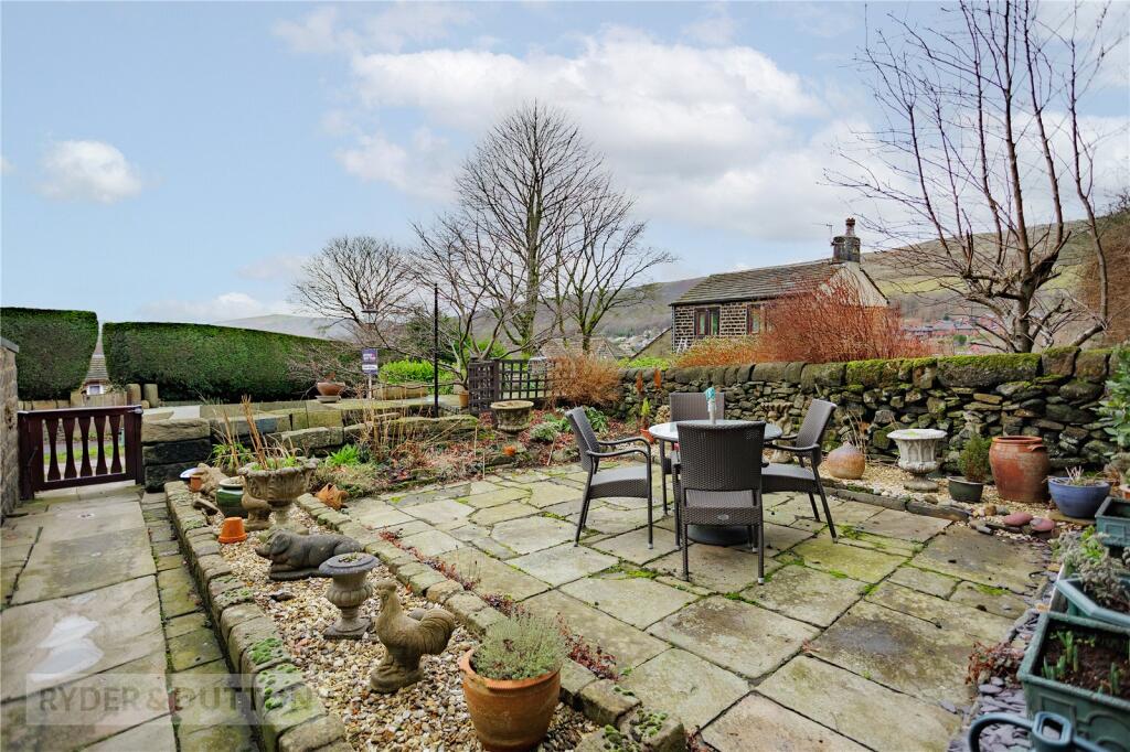 Harrop Green, Diggle, Saddleworth, OL3 photo 2