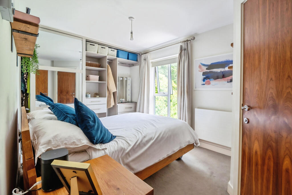House in Eastleigh, Netley Hill, Hedge End - View 5