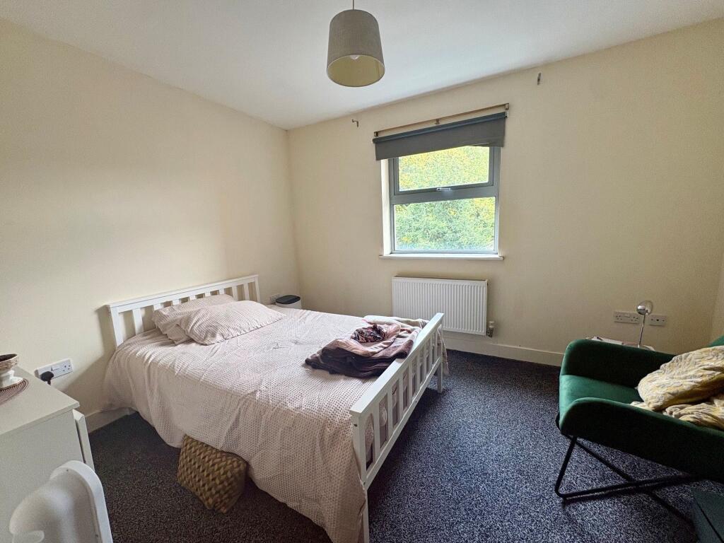 Apartment in Bristol - More