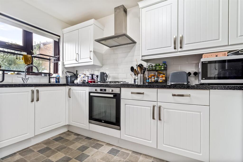 House in Worthing, West Worthing - View 2