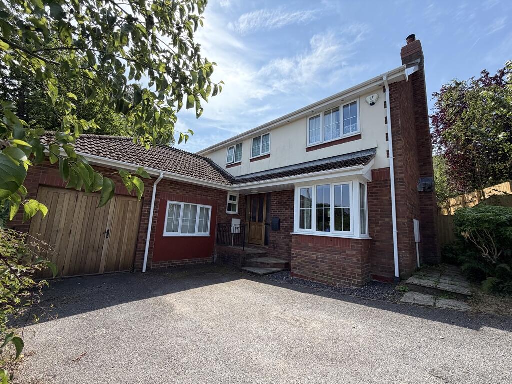 Main image of property: Linhay Close, Honiton