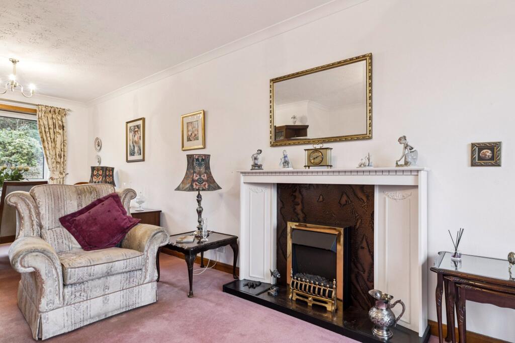 Castle Mains Road, Milngavie photo 4