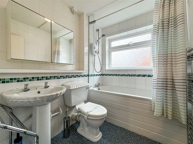 Additional image 13 of Carlton Road, Harpenden, AL5