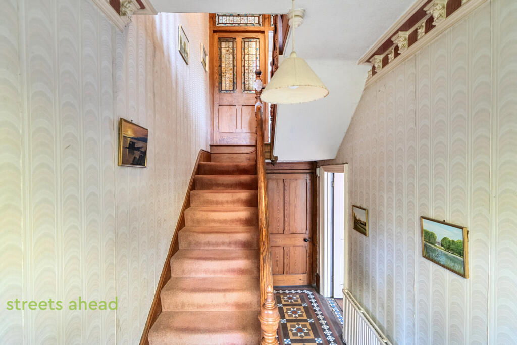 House in London - View 3