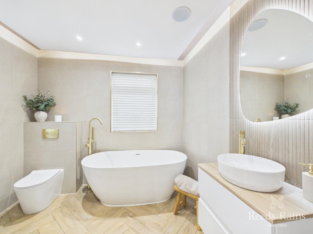 House in Hull, Bransholme - View 2