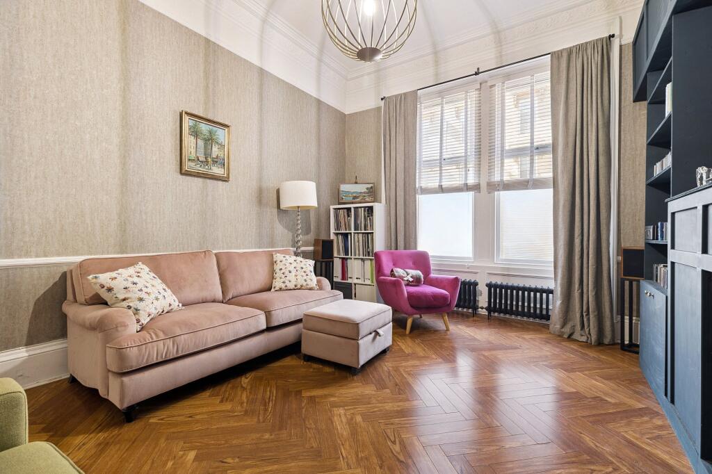 Apartment in Glasgow - View 3