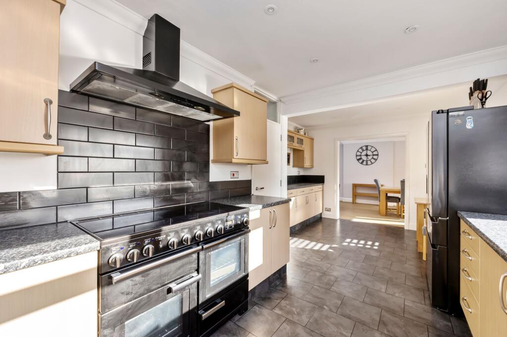 Benett Drive, Hove, BN3 photo 3
