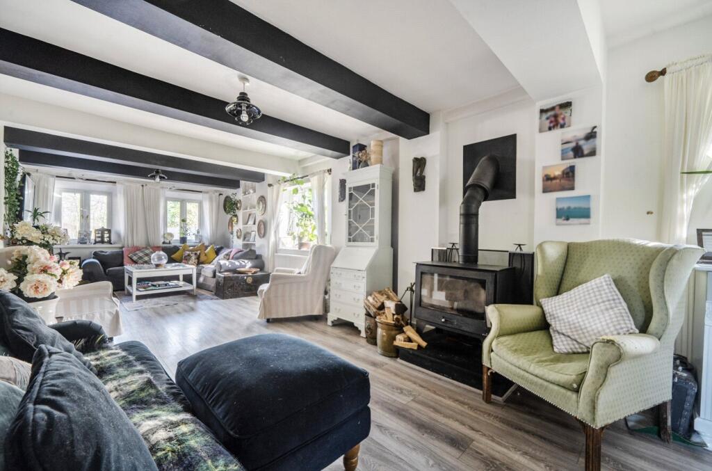 House in East Hampshire, Lindford - View 4
