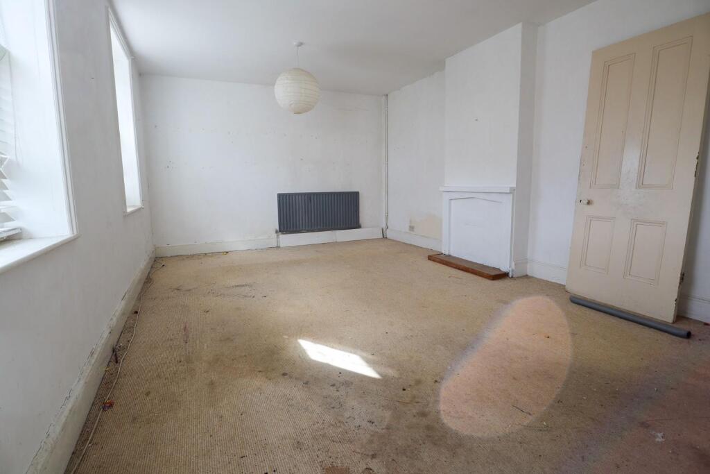 House in Uppingham, Rutland - More