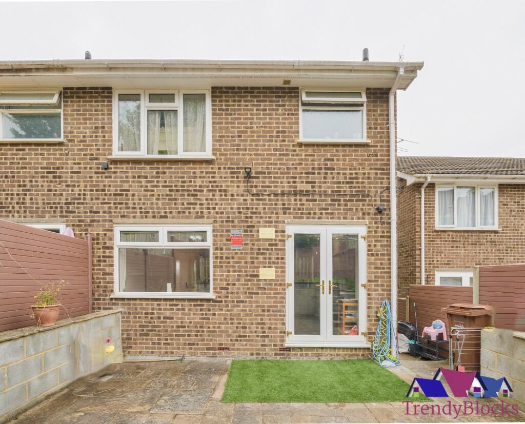 Main image of property: Hillborough Grove, Chatham, Kent, ME5