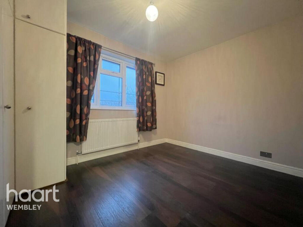 Main image of property: Cambridge Close, London