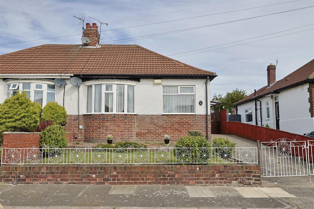 Main image of property: Huntcliffe Gardens, Heaton, Newcastle Upon Tyne, NE6