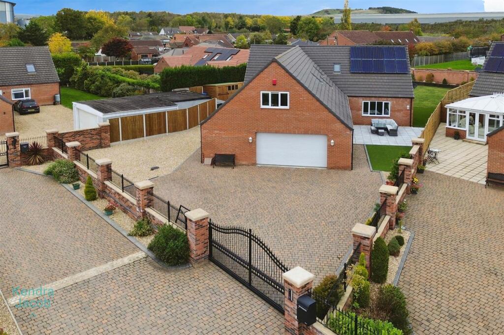 5-bed detached on Bawtry Road, Blyth, Worksop, £750,000
