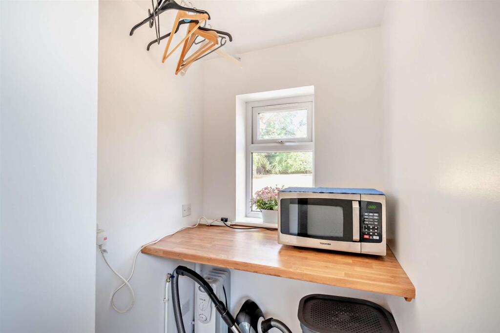 House in Maidstone, Bearsted - View 5