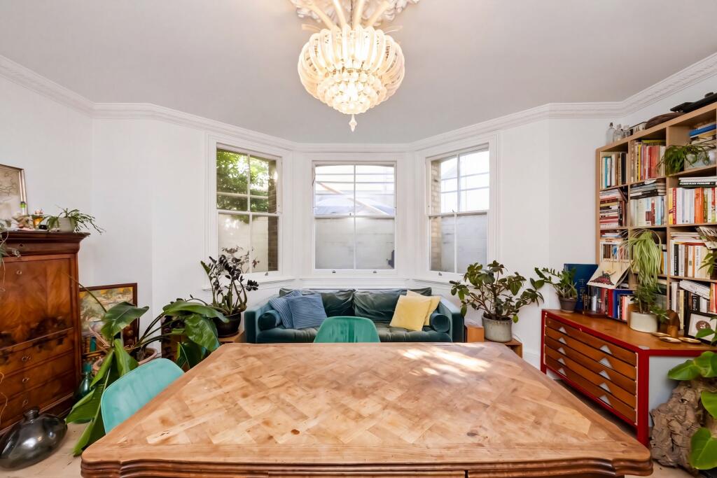 Apartment in Brighton - More
